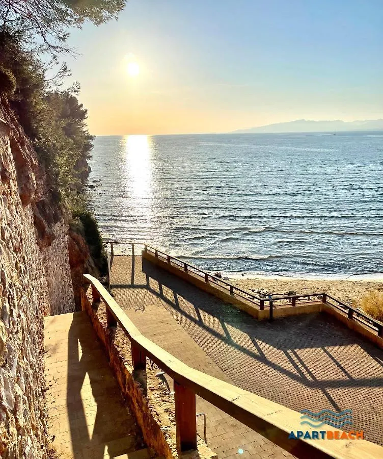 Apartbeach Sayonara 125 Climatizado Y Piscina Salou Spain